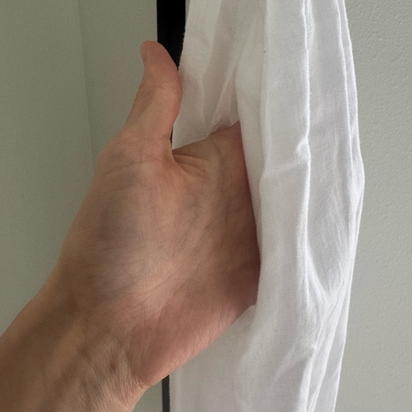 Elegant White Women's Skirt - Picture 5 of 5